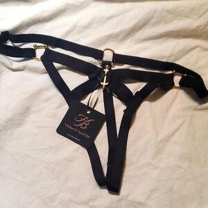 Skylah thong sz xl by Honey Birdette